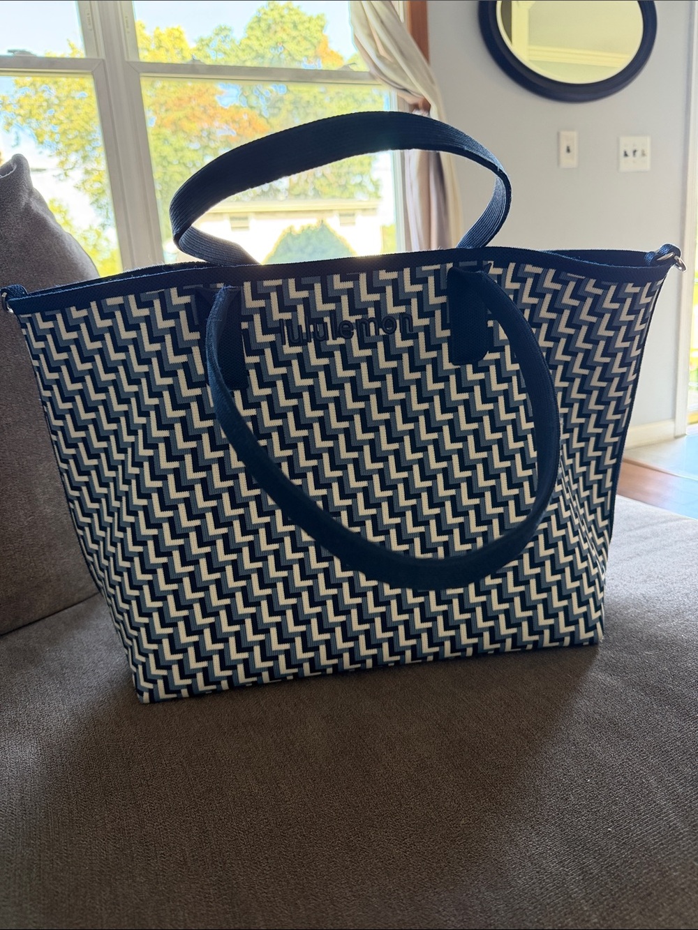 Lululemon Navy and White Geometric Woven Tote